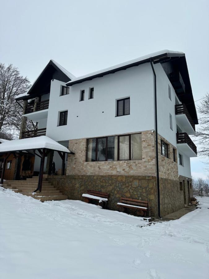 Elim Residence Mînăstirea Humorului Esterno foto